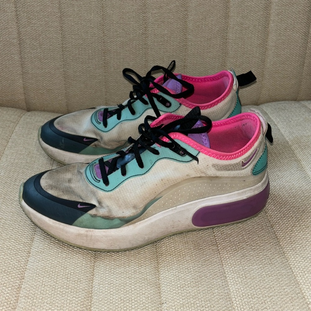 Women’s Nike Air Max Dia Platinum Tint Bright Violet